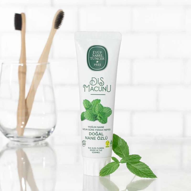 Паста за зъби с Натурален Екстракт от Мента Toothpaste 90мл. Eyup Sabri Tuncer Паста за зъби с Натурален Екстракт от Мента Toothpaste 90мл. Eyup Sabri Tuncer